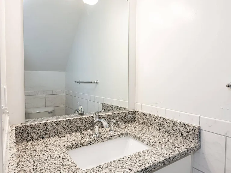 Lake Princess Anne Apartments — Photo 17