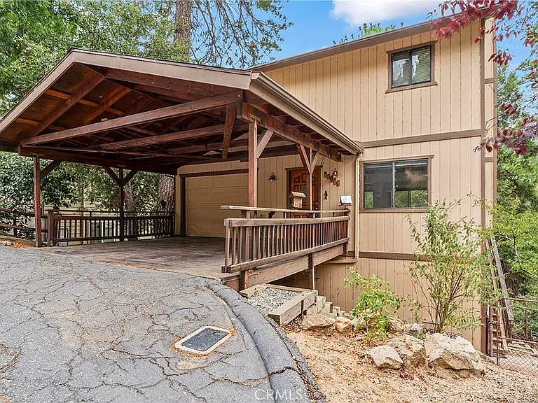 Zurich Dr — Photo 21