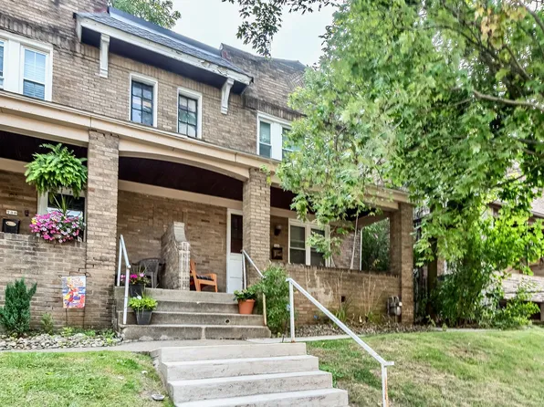 Mt. Lebanon Duplex for Rent with Front and Back Porch * Pet Friendly Apartment * Walk to the T * ..., 748-758 Shady Dr E #756, Pittsburgh, PA 15228