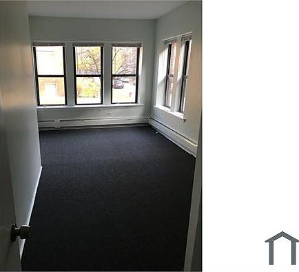 2nd image of 7024 S Paxton Ave APT 2A