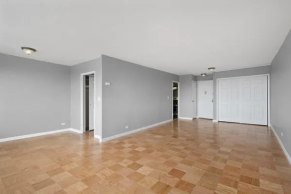 Rented by Living Room NY Corp | media 7