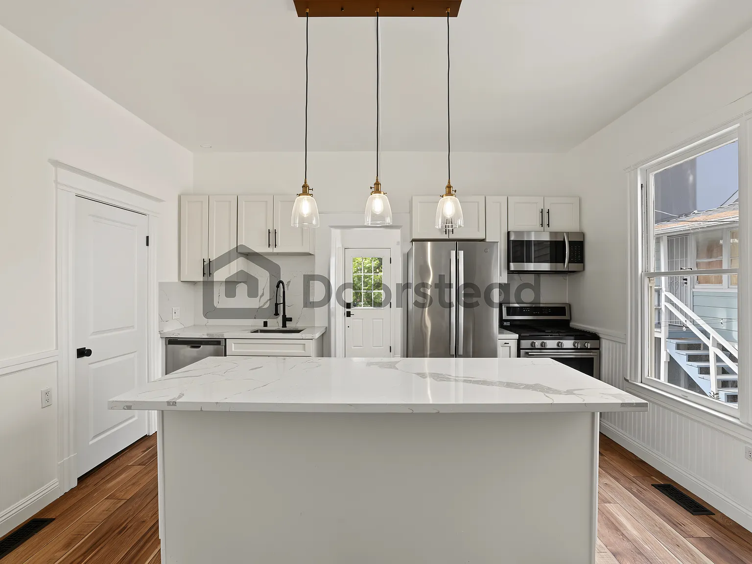 3 bed, 2.0 bath, 2095 sqft, $4,250 — Photo 3