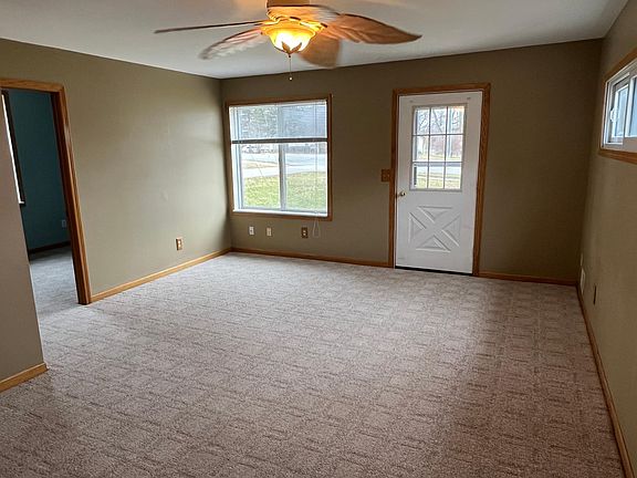 5th image of 600 Chesaning St