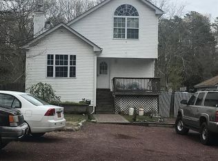 360 River Rd, Shirley, NY 11967