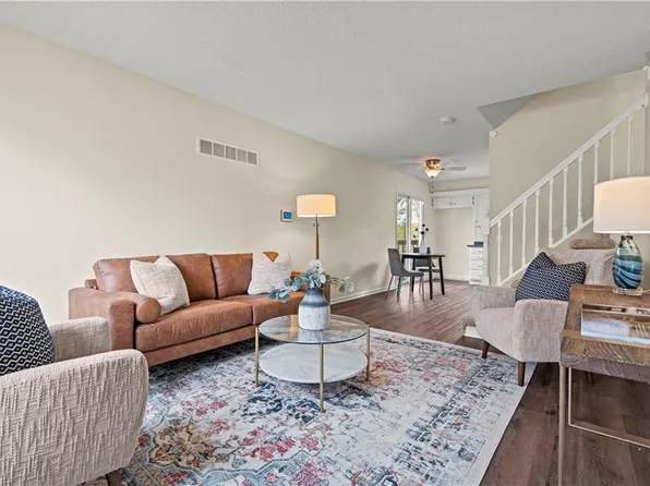 830 N Hamilton St, Olathe, KS 66061