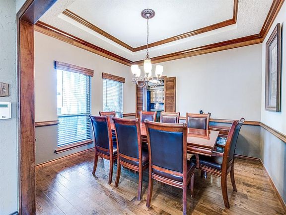 5th image of 2333 Fox Glenn Cir