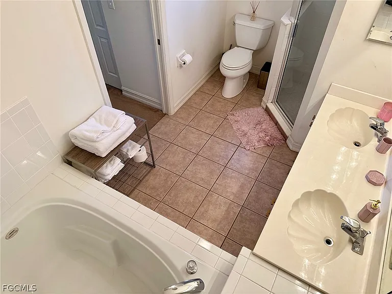 675 Luisa Ln #825 — Photo 16