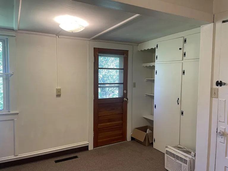 105 Wilbur St — Photo 10