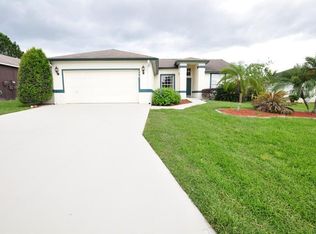 3010 Chasewood Dr, Lakeland, FL 33810