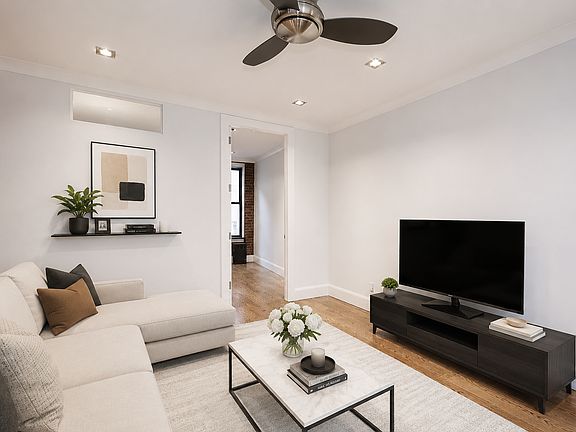2nd image of 124 Ludlow St APT 1A