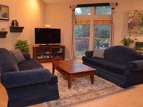 3rd image of 5927 Luccis Ct