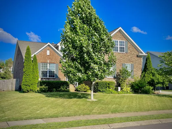2343 Dewey Dr, Spring Hill, TN 37174