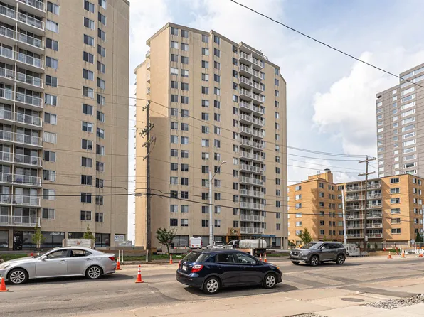 12141 Jasper Ave NW #201, Edmonton, AB T5N 3X8