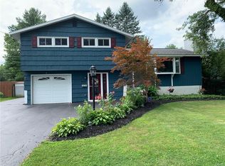 205 Riverglen Rd, Liverpool, NY 13090
