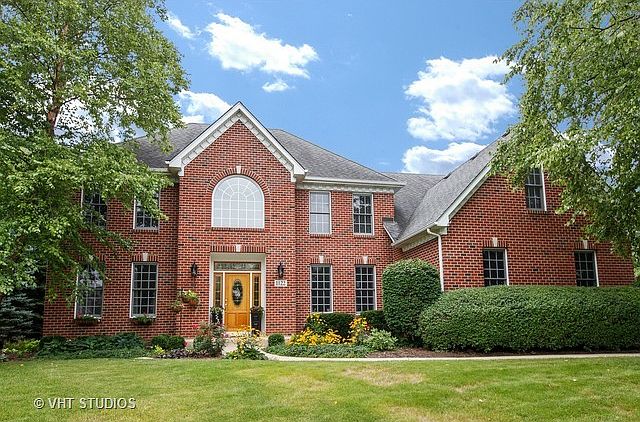 1st image of 1122 W Schiedler Dr