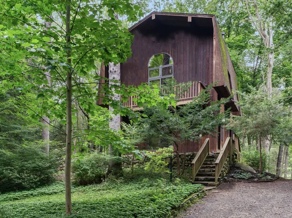 37 Putnam Park Road, Bethel, CT 06801