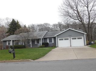 20 Deer Trl, Oswego, NY 13126