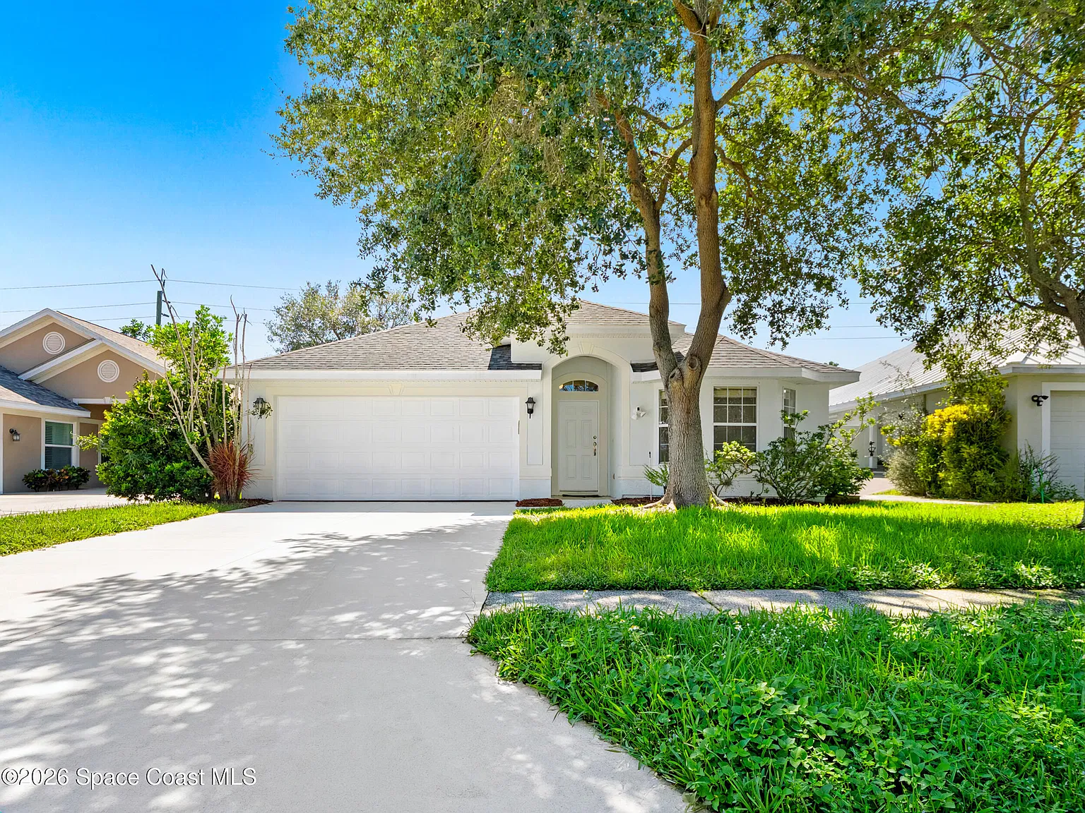 3 bed, 2.0 bath, 1593 sqft, $2,500 — Photo 2