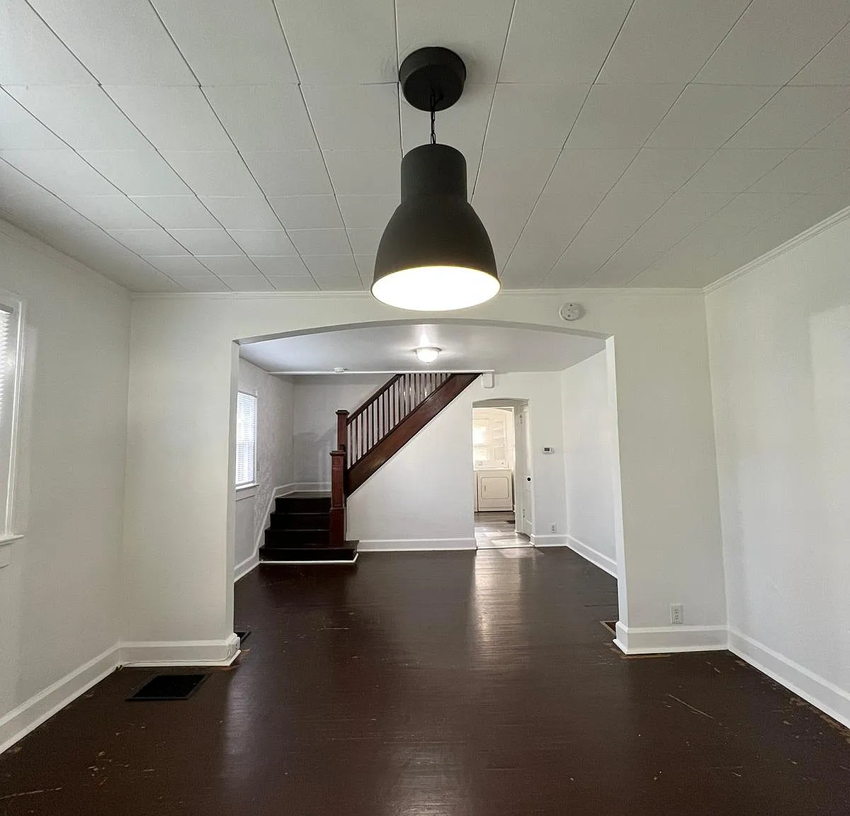 2 bed, 1000 sqft, $1,200 — Photo 2