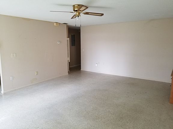5th image of 106 Seminole Ave