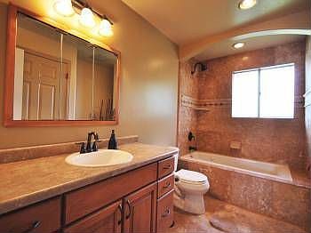 4th image of 6089 Hazelhurst Dr