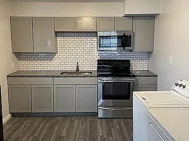 1051 Columbia Ave #BACK — Photo 3