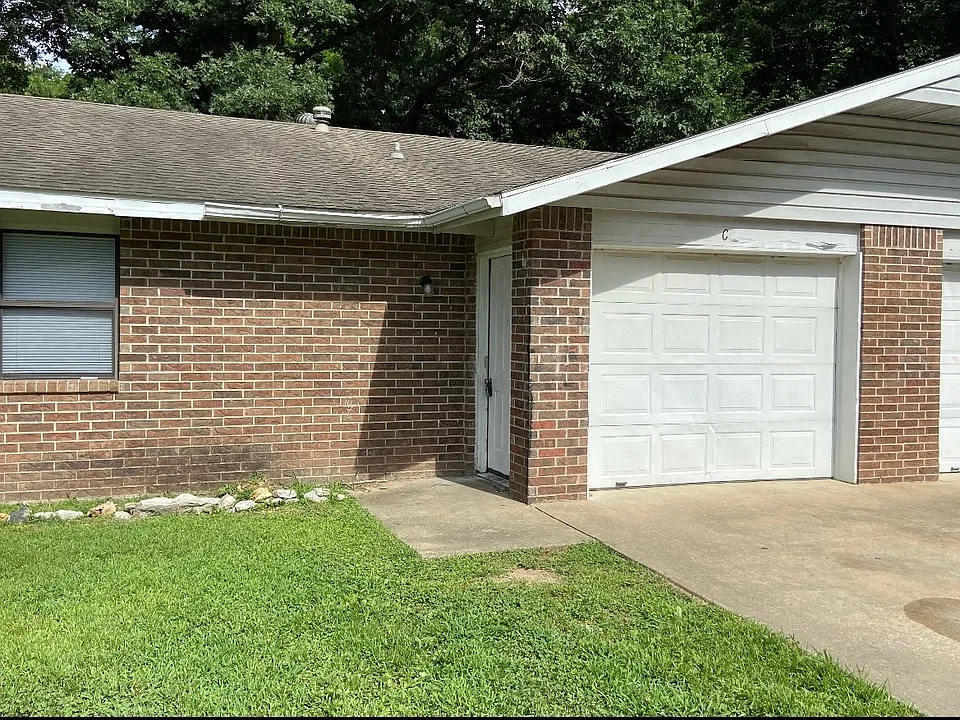 221 Brooke Lynn Dr #C