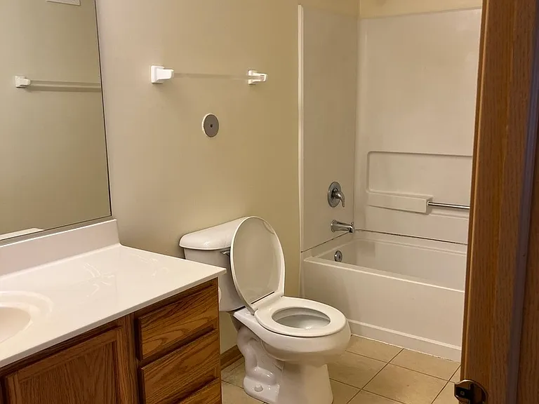 903 Silverstone Dr #903 — Photo 6