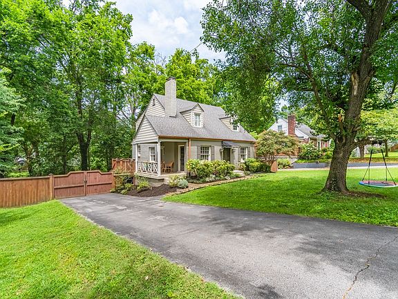 3rd image of 130 Spring Valley Rd