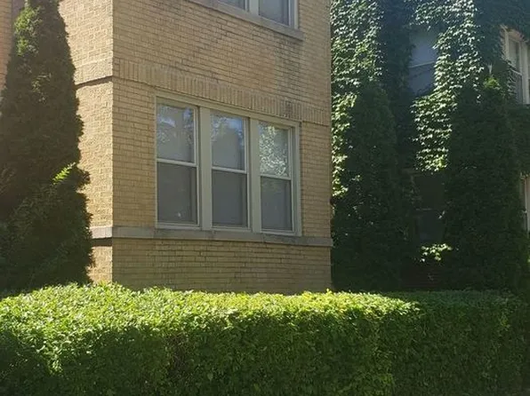 3220 N Hamlin Ave, Chicago, IL 60618