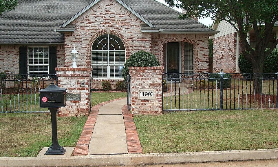1st image of 11903 Shady Trail Ln