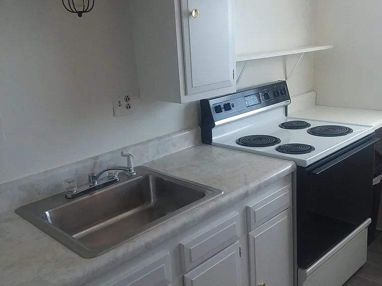 2117 Pennsylvania Ave #1 — Photo 2