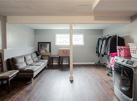 4th image of 2843 N 47th Ter