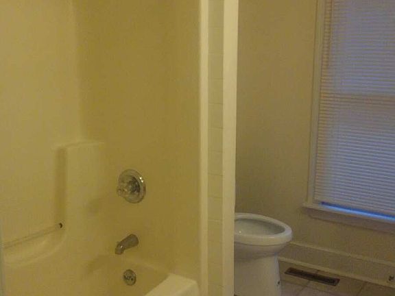 514-1 Front Bathroom