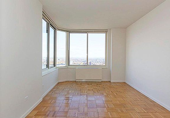 3rd image of 1775 York Ave APT 7A