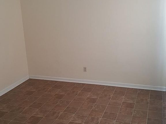 2nd image of 3370 Marmary Ln