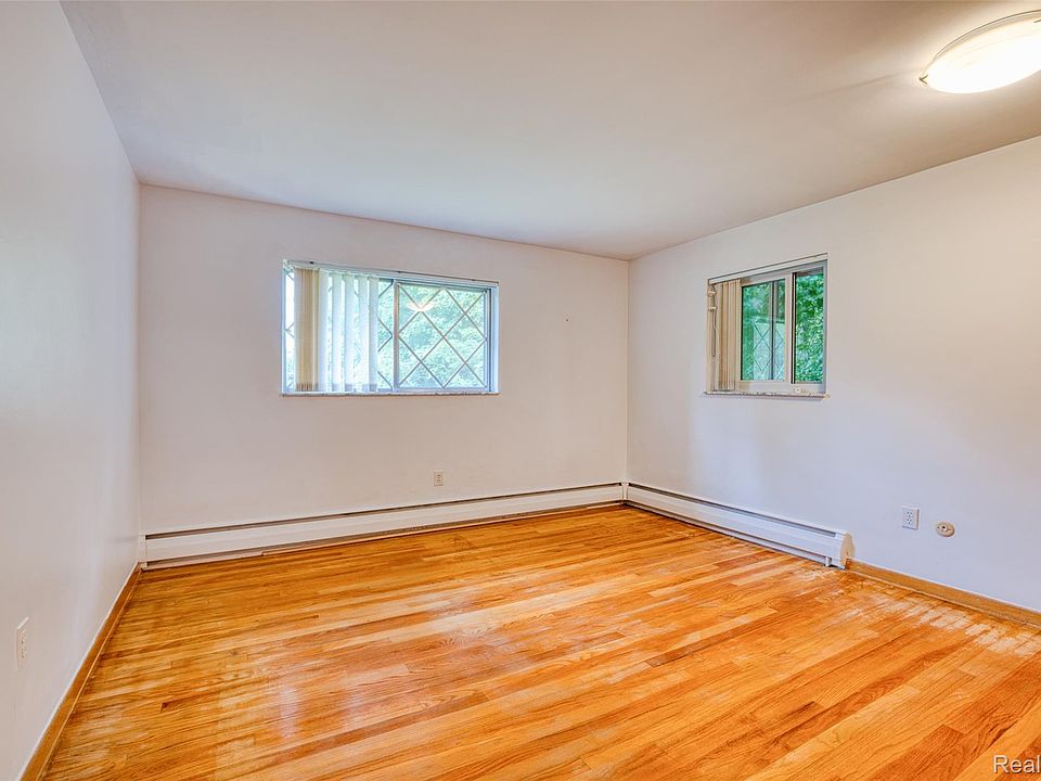 6970 Wing Lake Rd, photo 16