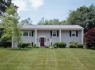 21 Spruce Rd, Medway, MA 02053
