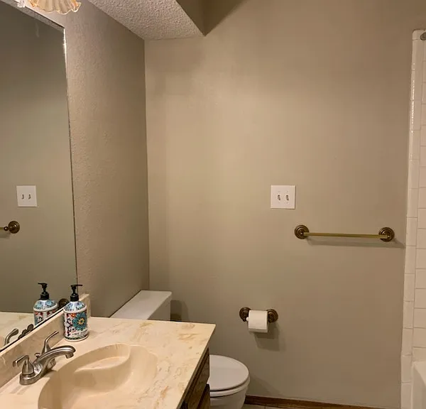 204 Bremen Dr — Photo 13