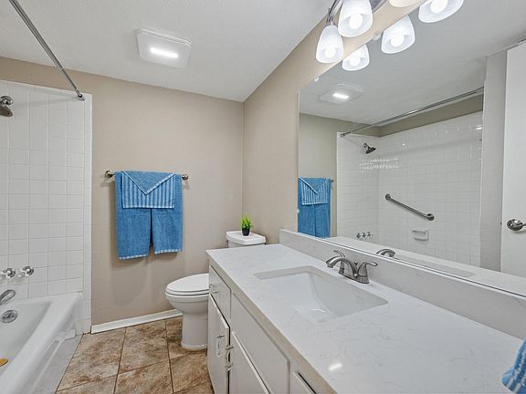 5th image of 2425 Ashdale Dr APT 29