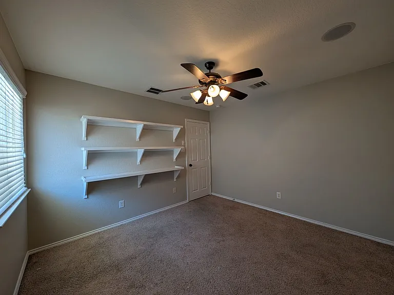 2937 Post Oak Cir — Photo 25