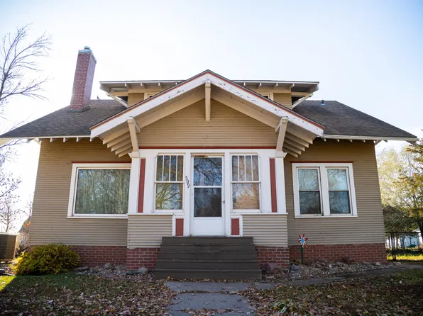509 E 1st St, Plankinton, SD 57368