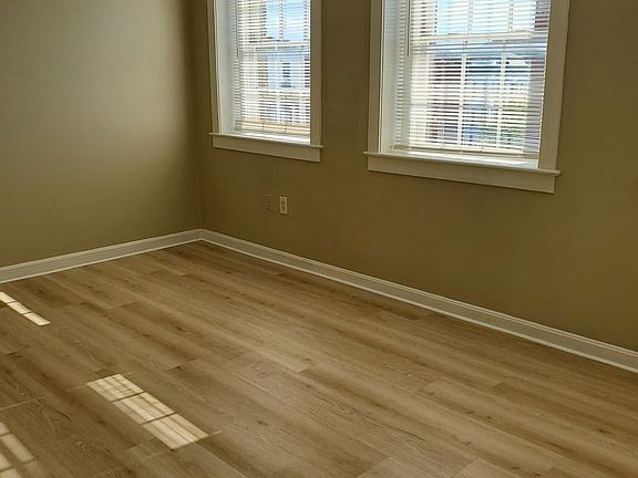 5th image of 2440 Saint Paul St #4L