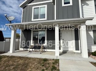 936 E Hercules Ct, Layton, UT 84040