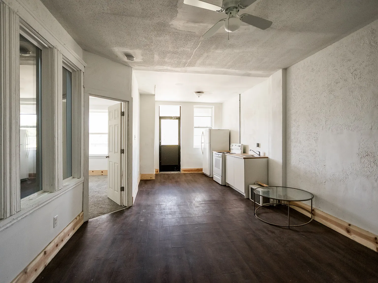 2 bed, $950 — Photo 3