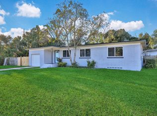 2804 Oakcove Ln, Jacksonville, FL 32277