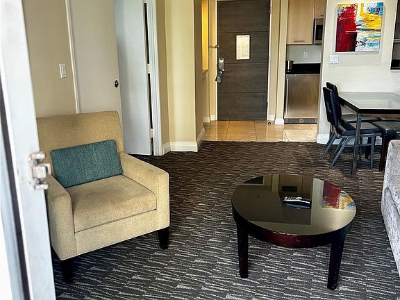 5th image of 2670 Sunrise Boulevard #332