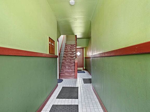 3rd image of 11252 S Langley Ave