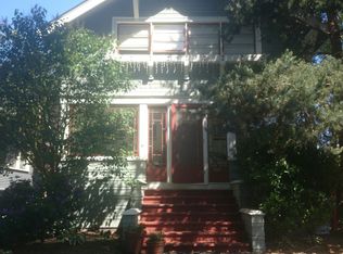 6504 17th Ave NW, Seattle, WA 98117
