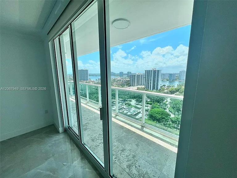 3201 NE 183rd St #2305 — Photo 37